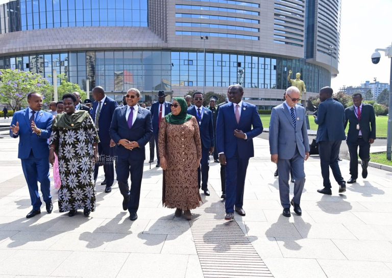 RAIS SAMIA ASHIRIKI KATIKA UZINDUZI WA SANAMU YA HAYATI JULIUS NYERERE ADDIS ABABA ETHIOPIA
