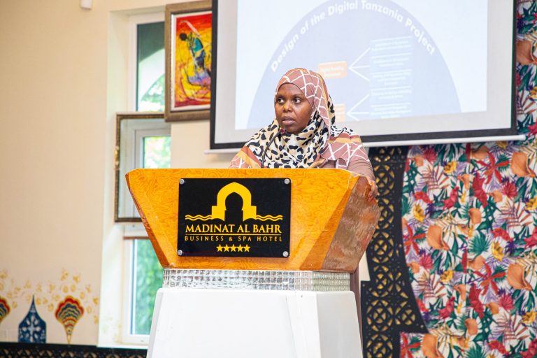 SERIKALI,BENKI YA DUNIA WAKUTANA KUJADILO MRADI WA TANZANIA YA KIDIJITALI