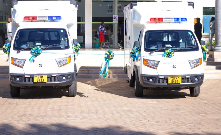 BMH YAPOKEA GARI ZA KUBEBEA WAGONJWA
