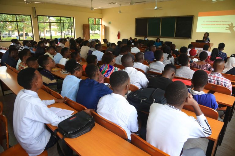 NILIFUKUZWA CHUO KISA KUFELI ILA SASA NIMEAJIRIWA SERIKALINI