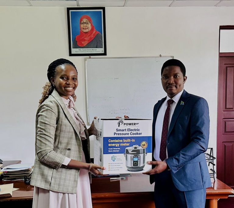 WAZIRI JAFO AOMBA UWEKEZAJI ZAIDI KWENYE NISHATI SAFI YA KUPIKIA