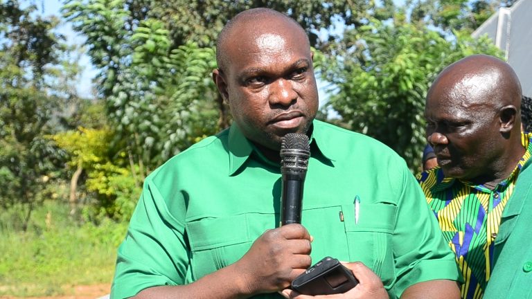 MNEC WAJA AKABIDHI BAISKELI HAMSINI KWENYE JUMUIYA YA WAZAZI WILAYA YA GEITA