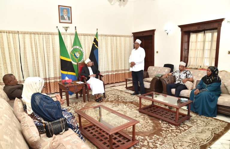 WABUNGE WA CCM ZANZIBAR WATOA MKONO WA POLE KWA RAIS WA ZANZIBAR MHE.DK.HUSSEIN MWINYI