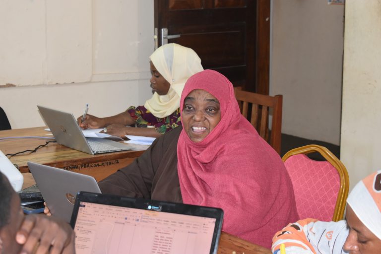 WAANDISHI WA HABARI PEMBA:UHURU WA HABARI BADO UNABINYWA NA UWEPO NA SHERIA KANDAMIMIZI