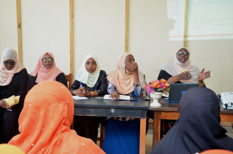 WALIMU WAJENGEWA UWELEWA WA BARAZA LA USHINDANI HALALI LA BIASHARA
