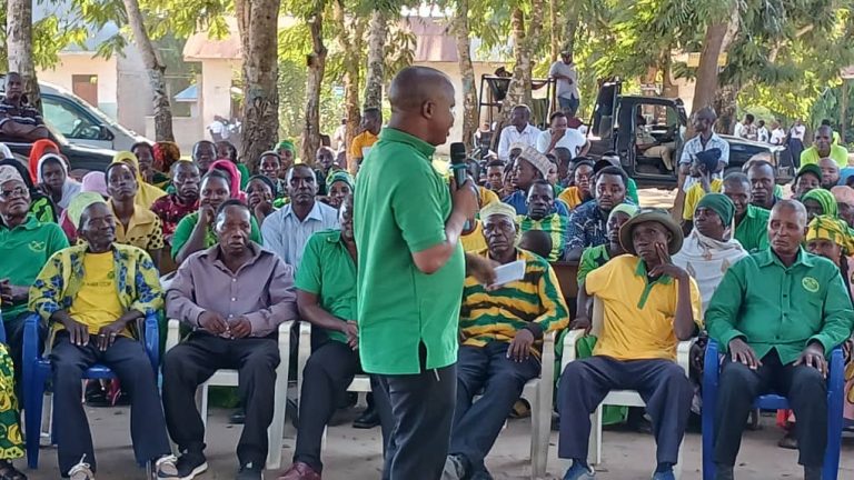 KATIBU WA CCM MKOA WA PWANI ATEMA CHECHE KUMNADI MGOMBEA KATA YA MSANGANI