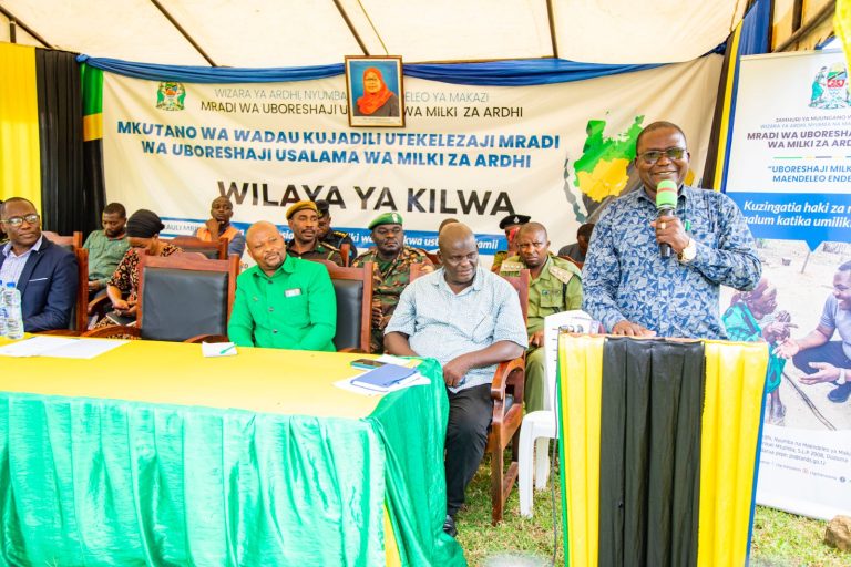 NAIBU WAZIRI PINDA ASISITIZA MADIWANI KUWAELIMISHA WANANCHI KUHUSU MATUMIZI BORA YA ARDHI.