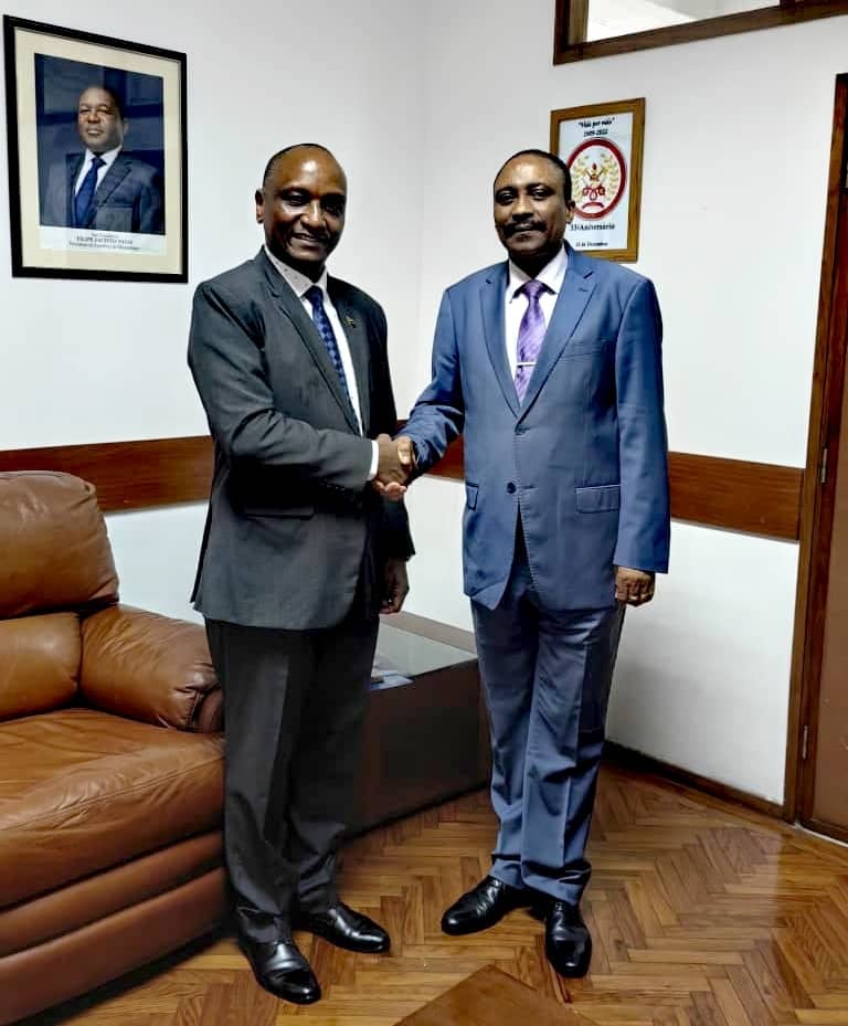 BALOZI KASIKE AZUNGUMZA MA WAZIRI WA MAMBO YA NDANI MSUMBIJI