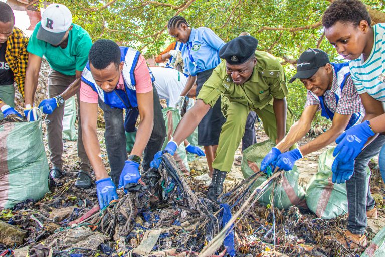 WANATEMEKE WAJIPANGA KUHUISHA FUKWE KWA AJILI YA KUFURAHI