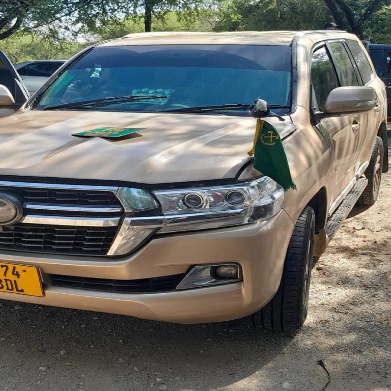 CCM YALAANI BENDERA YAKE KUTUMIKA KWENYE USAFIRISHAJI WA WAHAMIAJI HARAMU