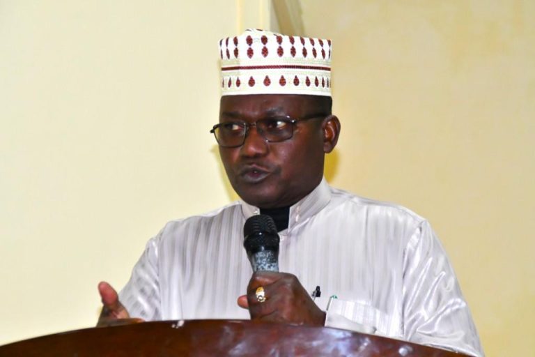 WATUMISHI ARDHI WATAKIWA KUTOUZA UTU KWA VITU VIDOGO