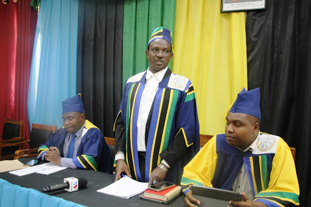 WANANCHI ITIGI WAMSHUKURU RAIS , KITUO CHA AFYA KUANZA UPASUAJI