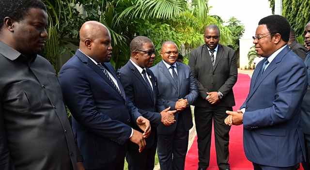 WAZIRI MKUU AFUNGUA SEMINA MAALUM YA UWEKEZAJI KATIKA SEKTA YA KILIMO.