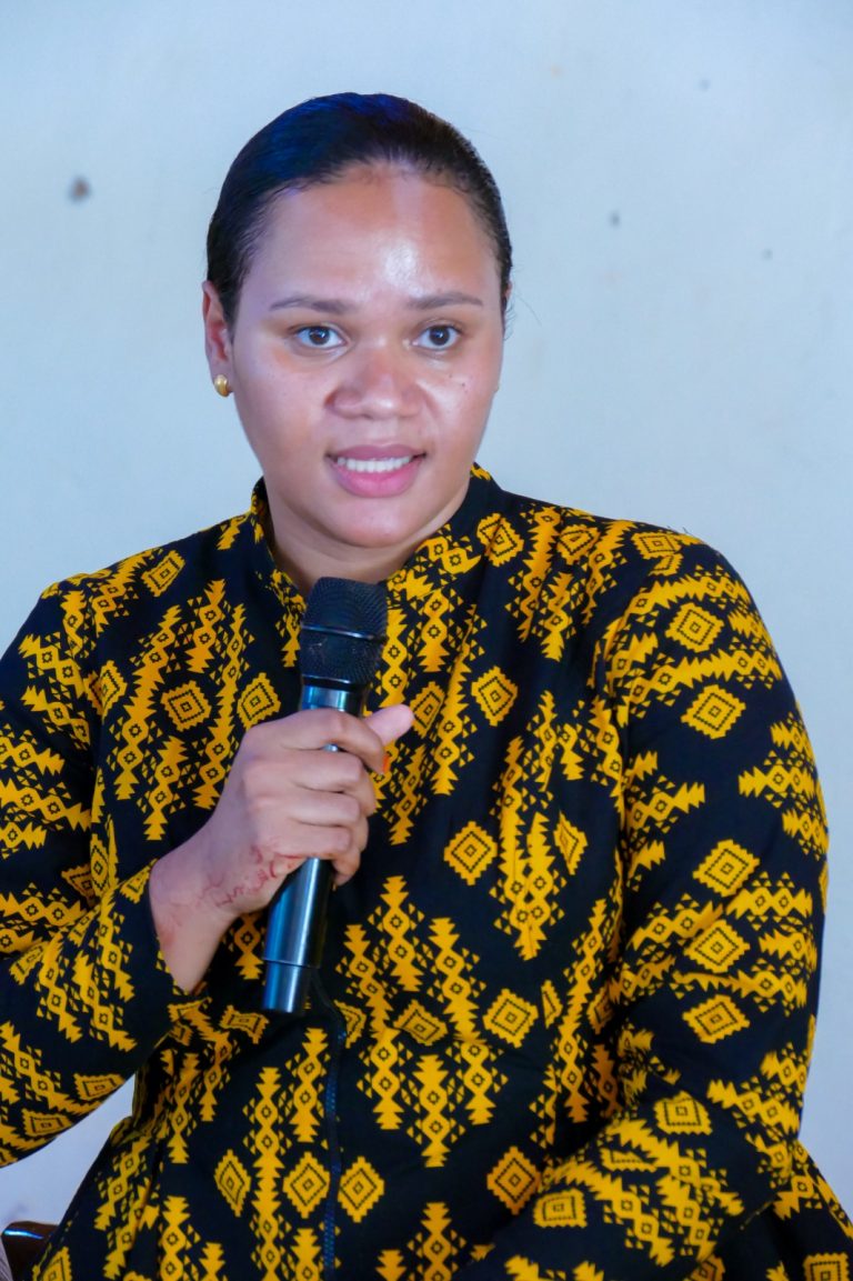 DC LUDEWA AKUTANA NA VYAMA VYA USHIRIKA.
