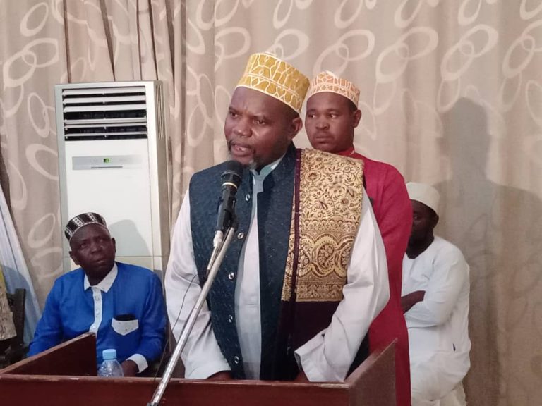 SHEIKH MTUPA AKEMEA WALE WANAODHULUMU MALI NA HAKI YA WATOTO YATIMA, DHULUMA ITAWAADHIBU KESHO KIAMA