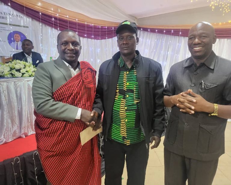 DC LULANDALA – MABOSI WANGU NI WATATU TUU