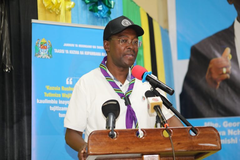 WAZIRI SIMBACHAWENE ASISITIZA WANAFUNZI KUSHIRIKI KATIKA MAPAMBANO YA RUSHWA NA DAWA ZA KULEVYA