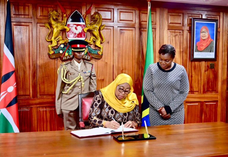 RAIS SAMIA AWASILI NAIROBI KENYA KUSHIRIKI MKUTANO WA KIMATAIFA WA IDA
