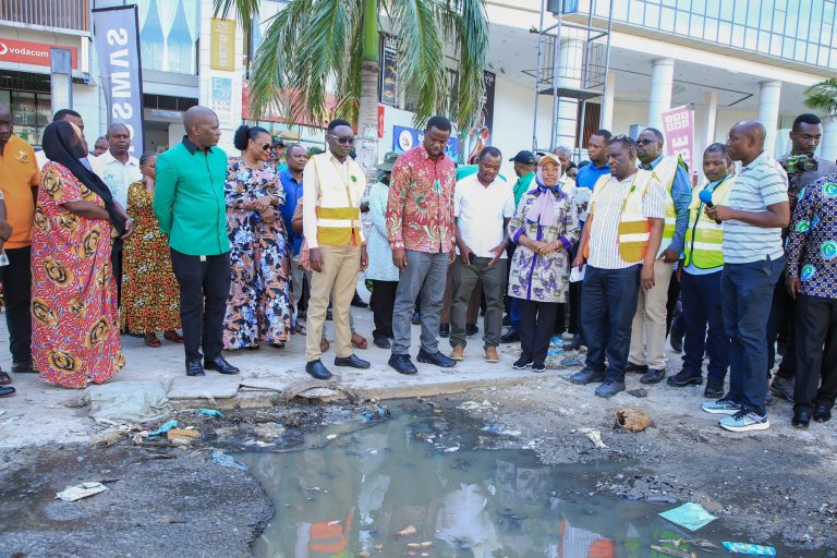 BASHUNGWA AZITAKA TANROADS NA TARURA KUSHIRIKIANA KUFANYA TATHIMINI YA MIUNDOMBINU ILIYOATHIRIWA NA MVUA