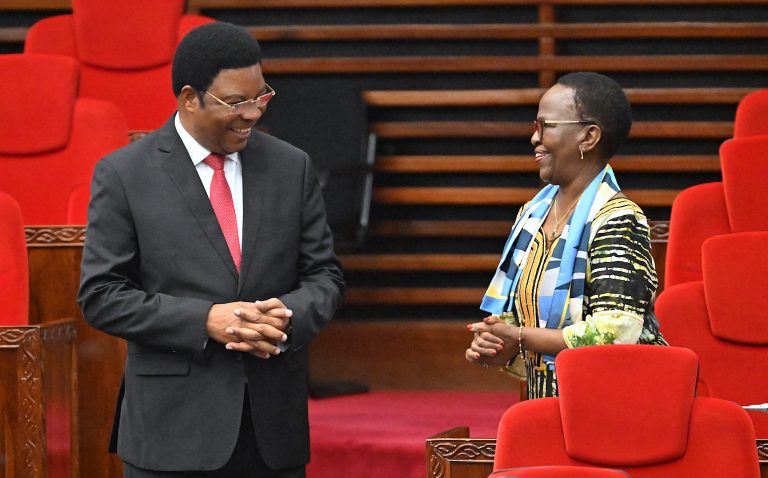 MATUKIO KATIKA PICHA WAZIRI MKUU BUNGENI DODOMA
