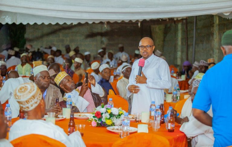 RIDHIWANI KIKWETE NA KUMI LA PAMOJA NA WANACHALINZE