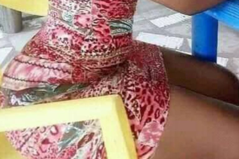 HUYU MWANAMKE BAADA YA KUMTAFUTIA KAZI KANIACHA ILA!!!!