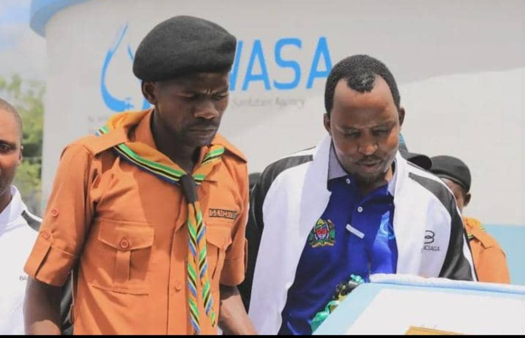 KIONGOZI WA MBIO ZA MWENGE WA UHURU KITAIFA ATOA WIKI MOJA RUWASA KUPEWA HATI ENEO LA MRADI WA MAJI MAKUYU