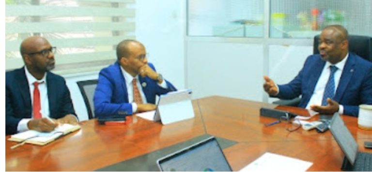 MSAJILI WA HAZINA AKUTANA NA BOSS MPYA WA  HESLB JIJINI DAR
