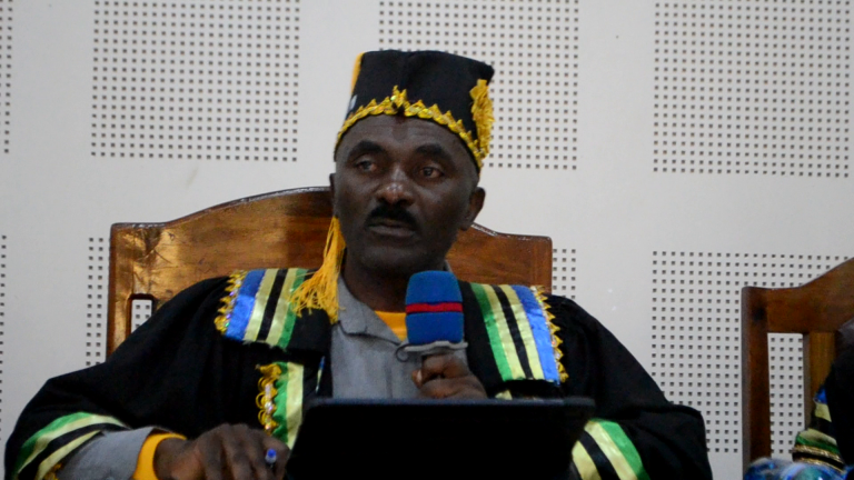 DC NJOMBE KISSA GWAKISHA ATAKA MWAMKO KUONGEZEKA WA WATOTO WAKIKE UMRI MIAKA 9 HADI 14 KUJITOKEZA KUPATA CHANJO YA SARATANI YA MLANGO WA KIZAZI