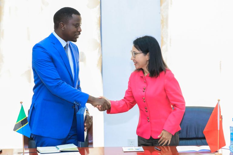 KAMPUNI ZA TANZANIA NA CHINA KUSHIRIKIANA KWA PAMOJA KATIKA UTEKELEZAJI WA MIRADI YA UJENZI