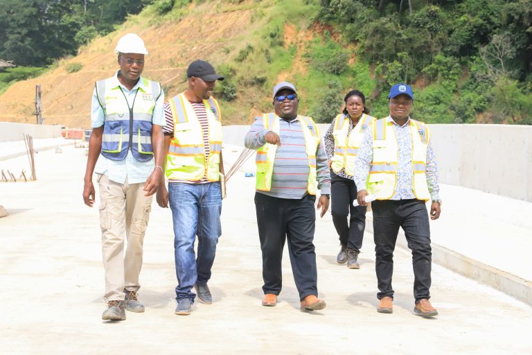 TANROADS YAAGIZWA KUWEKA MAGETI MAENEO INAPOKUTANA RELI NA BARABARA