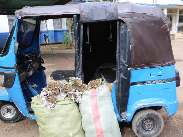 MTUHUMIWA MAUAJI NA DAWA ZA KULEVYA MBARONI ARUSHA