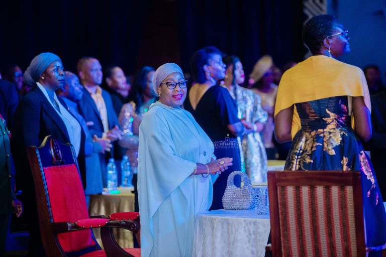RAIS SAMIA ASHIRIKI UZINDUZI WA ALBAMU YA MUZIKI WA MAMA KUTOKA MSANII HARMONIZE  JIJINI DAR ES SALAAM