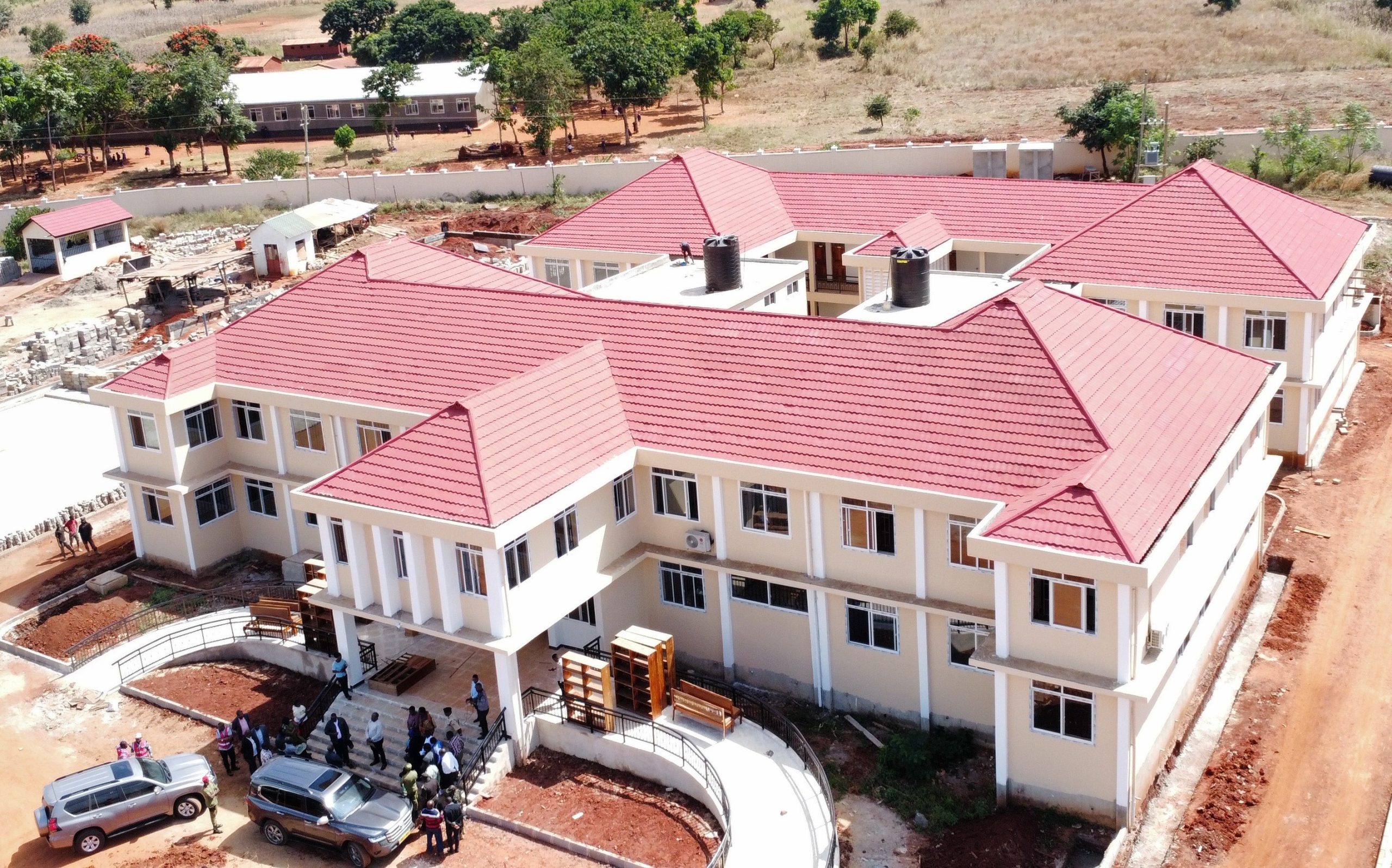 BILIONI 3.3 ZILIVYOTEKELEZA MRADI UJENZI WA OFISI YA MBINGA DC – Full ...