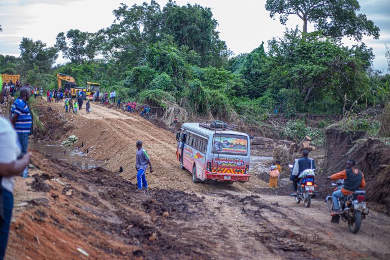 TANROADS LINDI YAREJESHA MAWASILIANO BARABARA YA KILWA MASOKO-NANGURUKURU-LIWALE
