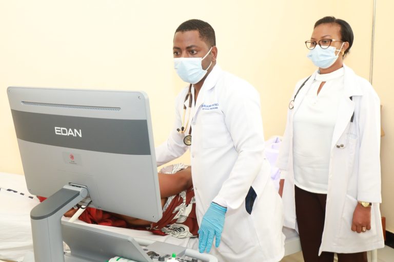 MADAKTARI BINGWA WA SAMIA WAFANYA UPASUAJI KUONDOA MWIBA KWA MTOTO WA MWAKA MMOJA