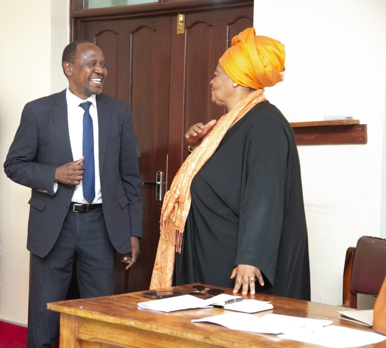 WIZARA YA MADINI YAKUTANA NA WAMILIKI WAKUBWA WA VIWANDA VYA KUSAFISHA DHAHABU NCHINI