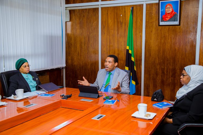 IMF YARIDHISHWA NA NAMNA TANZANIA INAVYOTEKELEZA MPANGO WA ECF