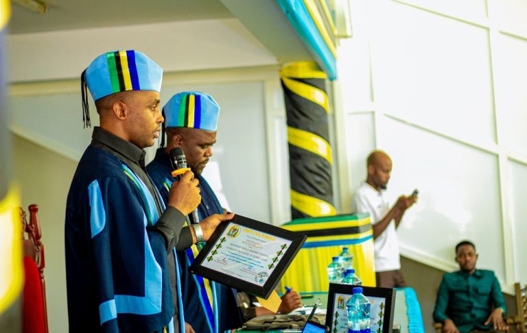 HALMASHAURI YA BAGAMOYO YAHITAJI MADAWATI 7,000 KATIKA SHULE ZA MSINGI NA SEKONDARI- DED SELENDA