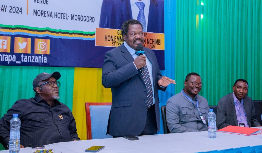 BALOZI NCHIMBI ATAKA MAOFISA UTUMISHI KUACHA UONEVU