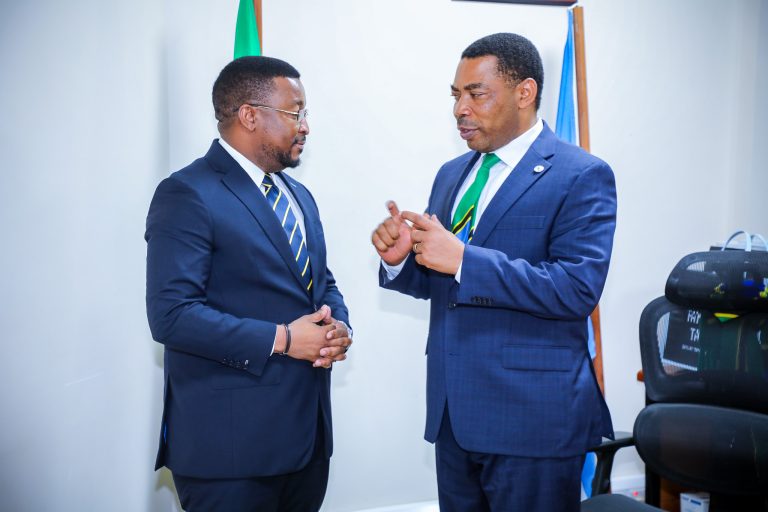 DKT. NCHEMBA AKUTANA NA MKURUGENZI MTENDAJI WA BENKI YA TCB