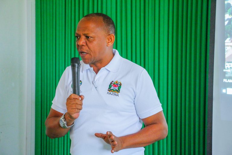 WAJASIRIAMALI WADOGO WAPATA ELIMU YA FEDHA SUMBAWANGA