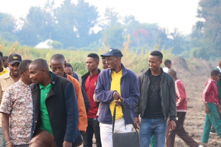 TEMBO PIKIPIKI WAPONGEZWA KUSAIDIA VIKUNDI KUDHIBITI TEMBO MASHAMBANII 