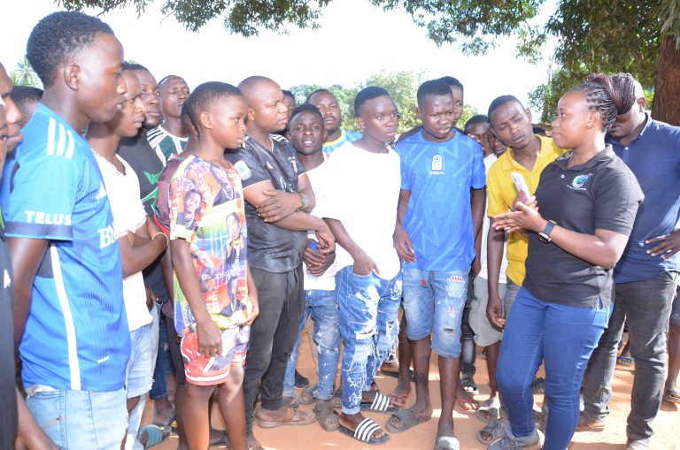 WANANCHI WA VIJIJI VYA LUSEWA NA LINGUSANGUSE WILAYA YA NAMTUMBO WAIOMBA SERIKALI KUJENGA KWA KIWANGO CHA LAMI  BARABARA YA MTWARAPACHANI HADI TUNDURU