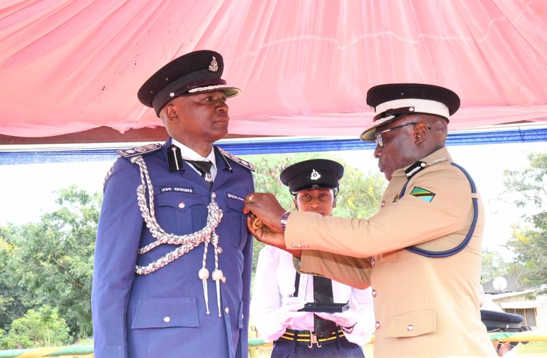 IGP WAMBURA POLISI WAWEKEZA KWENYE JAMII