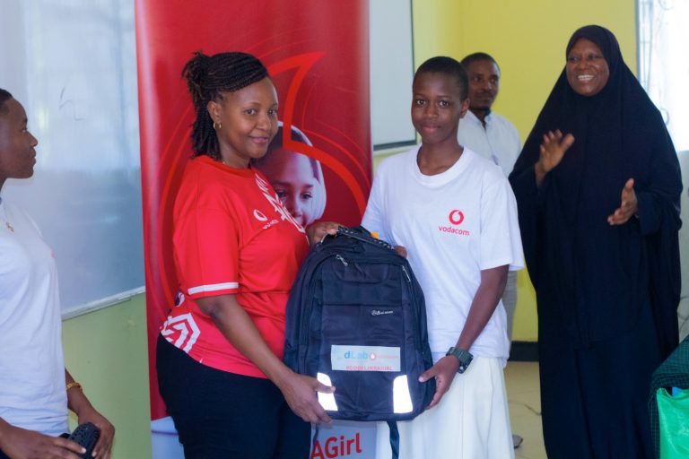 ZAIDI YA WASICHANA 2000 KUNUFAIKA NA MRADI WA ‘Code Like a girl’
