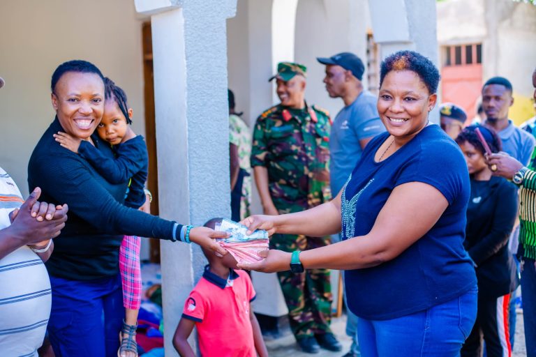 RC SENDIGA AADHIMISHA SIKU YA MTOTO KWA KUTEMBELEA KITUO CHA LIGHT IN AFRICA