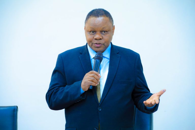 KATIBU MKUU NISHATI AKUTANA NA WAFANYAKAZI