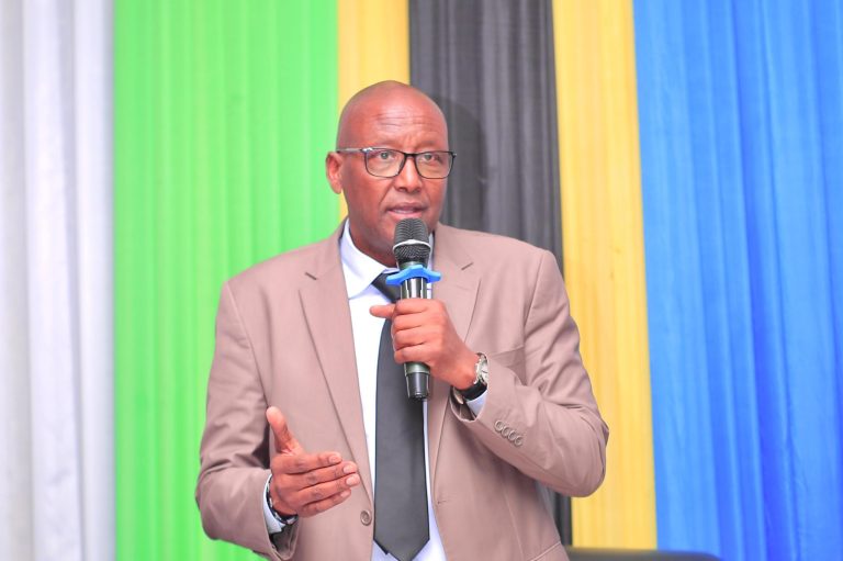 MARUFUKU KUWEKA TOZO ZISIZOENDANA NA SHERIA YA MADINI – DKT. KIRUSWA