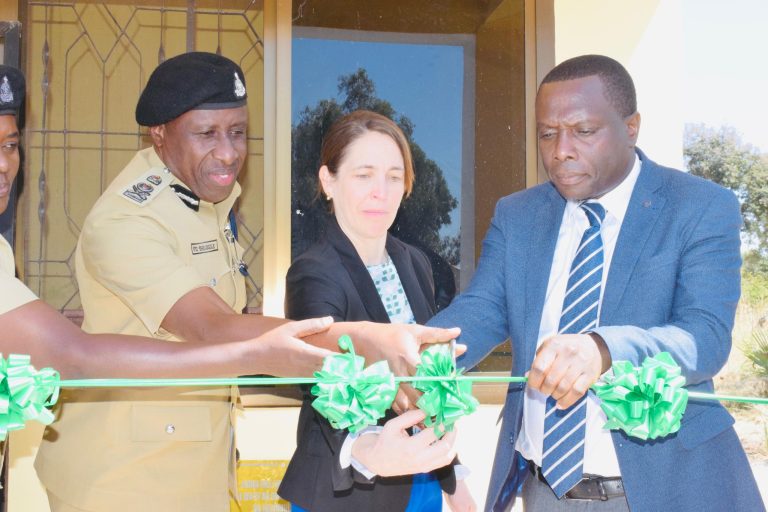 DC MACHALI AZINDUA JENGO LA DAWATI LA JINSIA NA WATOTO WILAYANI MKALAMA
